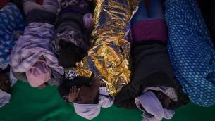 Migranti, notte di sbarchi a Lampedusa