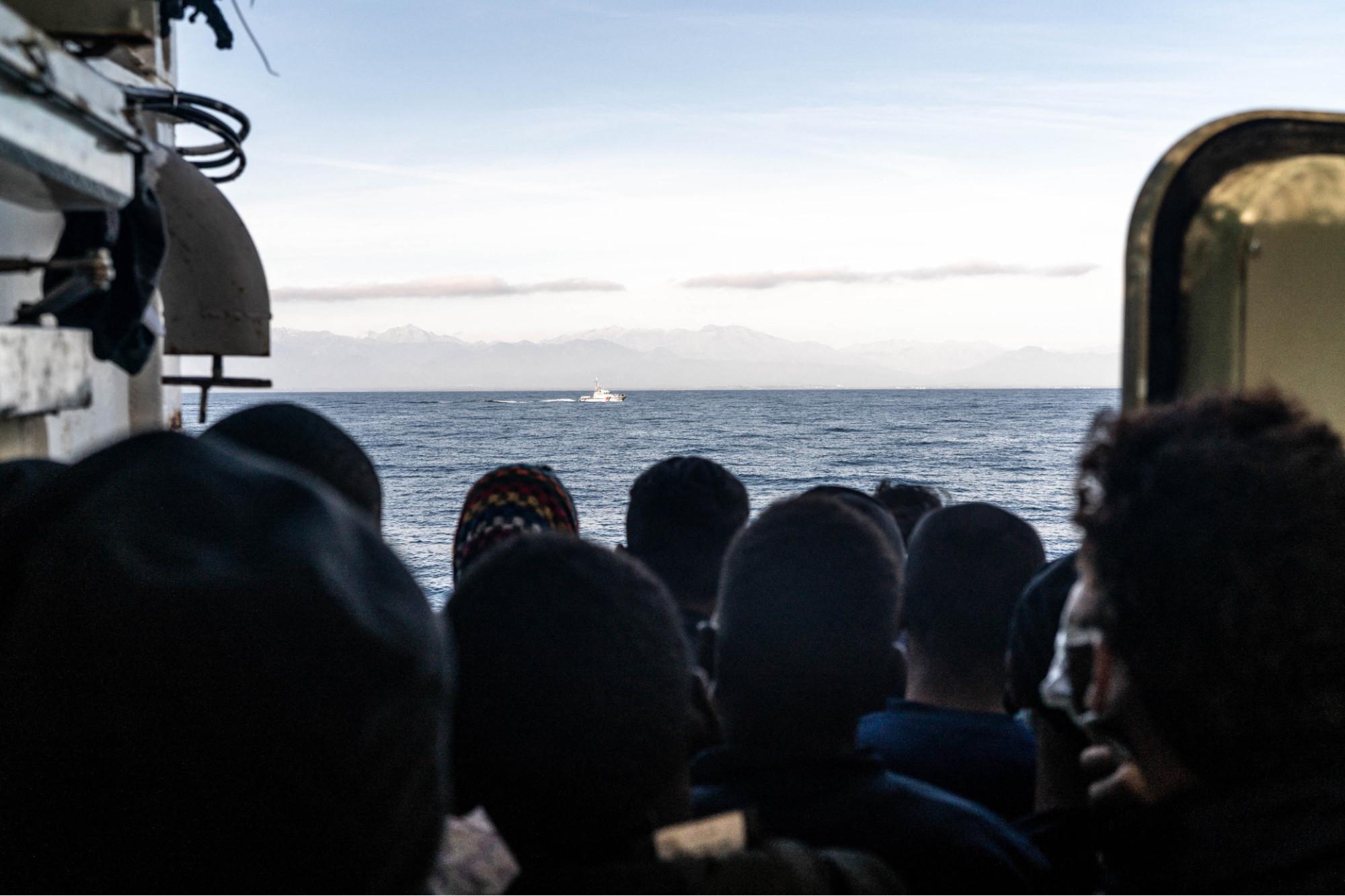 Migranti, Ocean Viking ad Ancona
