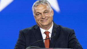 Migranti, Orban: "Grazie a Meloni, protegge confini Europa"