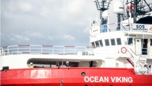 Migranti, Parigi: "Su Ocean Viking Italia inaccettabile"