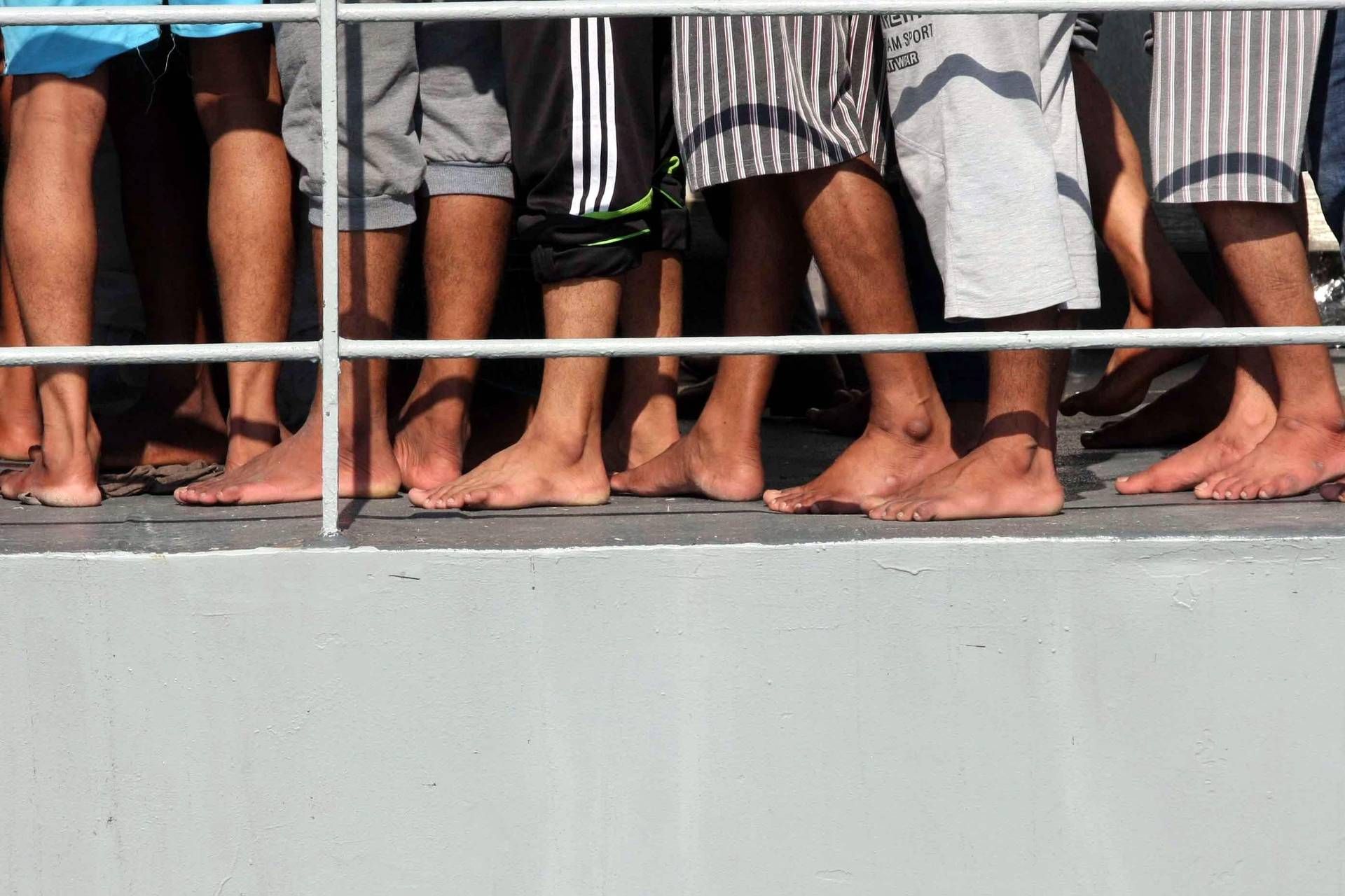 Migranti, rispetto per la donna nella lista di 'doveri' per chi arriva: la proposta FdI