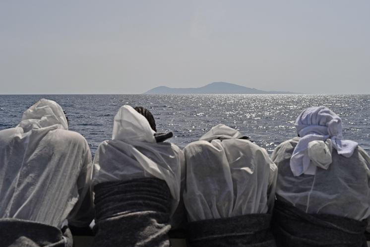 Migranti, sindaco Lampedusa: "Qui bollettino di guerra"