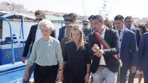 Migranti, sostegno Ue all'Italia: ecco i dieci punti del Piano di von der Leyen