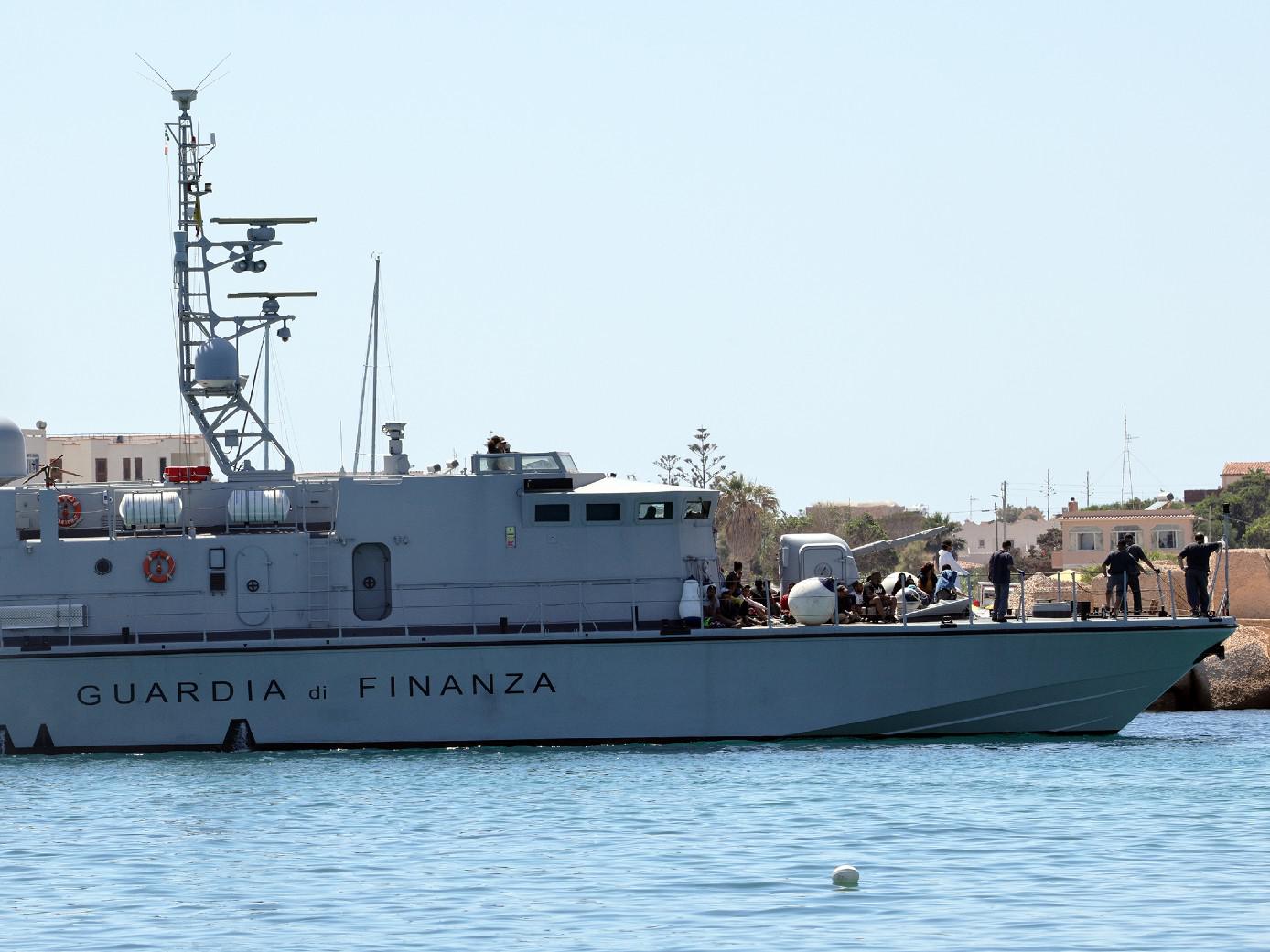 Migranti, stato di emergenza nazionale: cosa succede ora, le misure