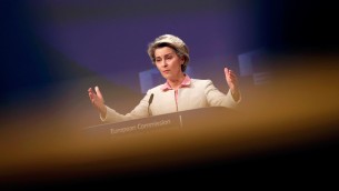 Migranti, von der Leyen scrive a leader Ue: "Serve risposta europea"