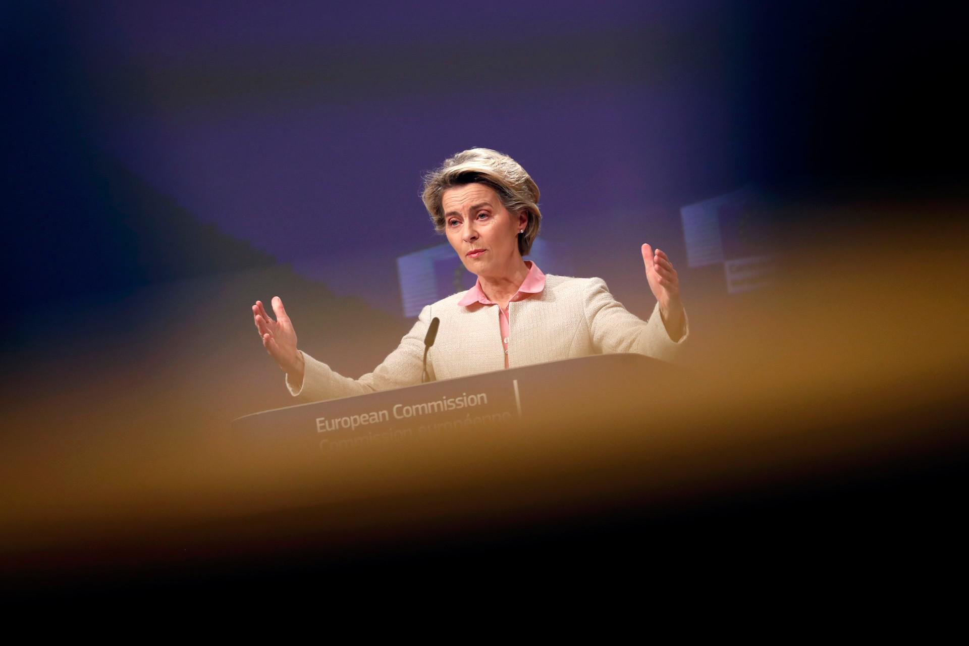 Migranti, von der Leyen scrive a leader Ue: "Serve risposta europea"