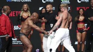 Mike Tyson vs Jake Paul: orario, dove vedere il match e quanto guadagnano