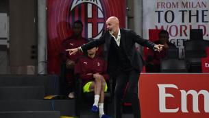 Milan-Cagliari 0-0, la Champions si decide in volata