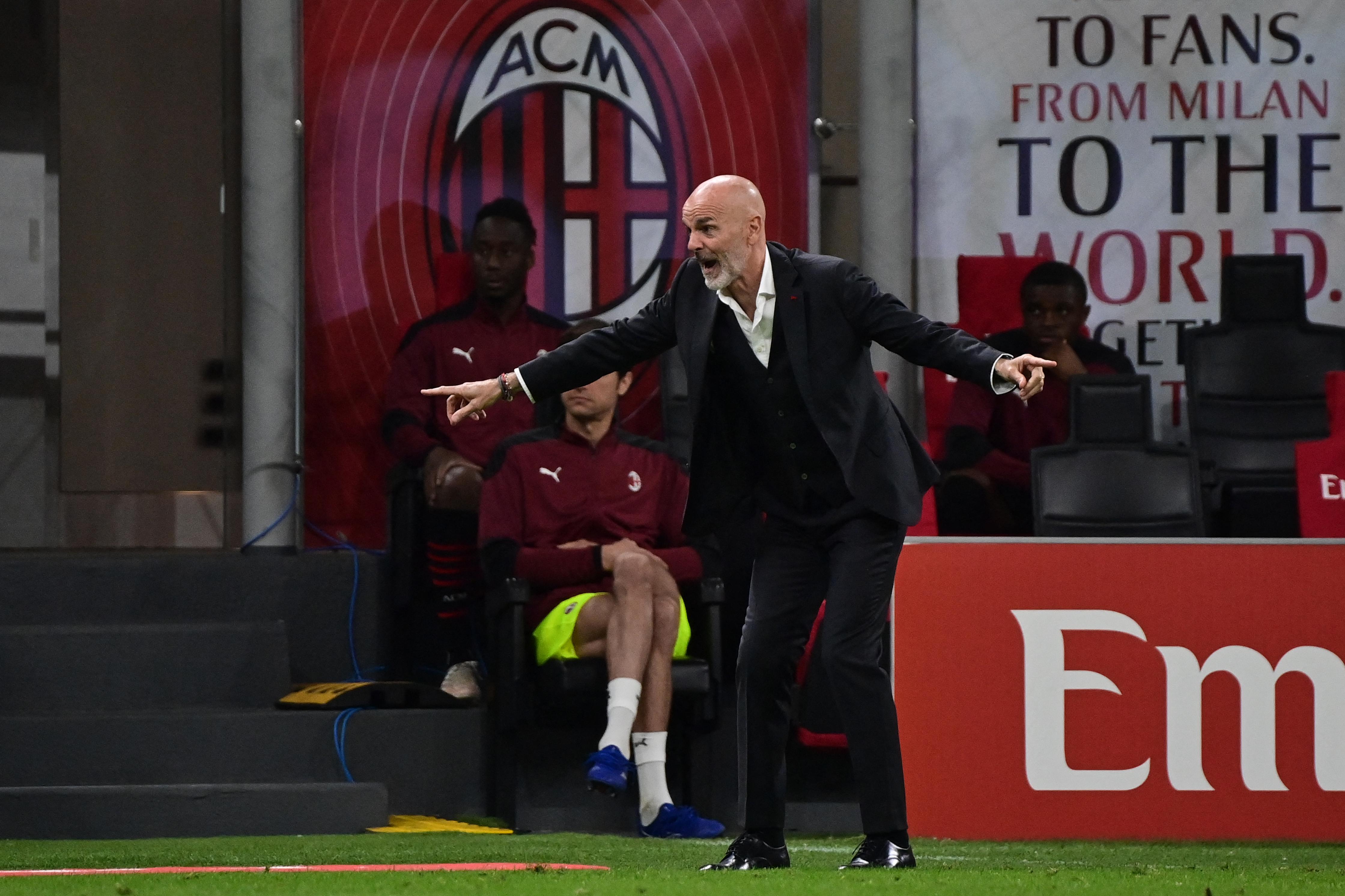 Milan-Cagliari 0-0, la Champions si decide in volata