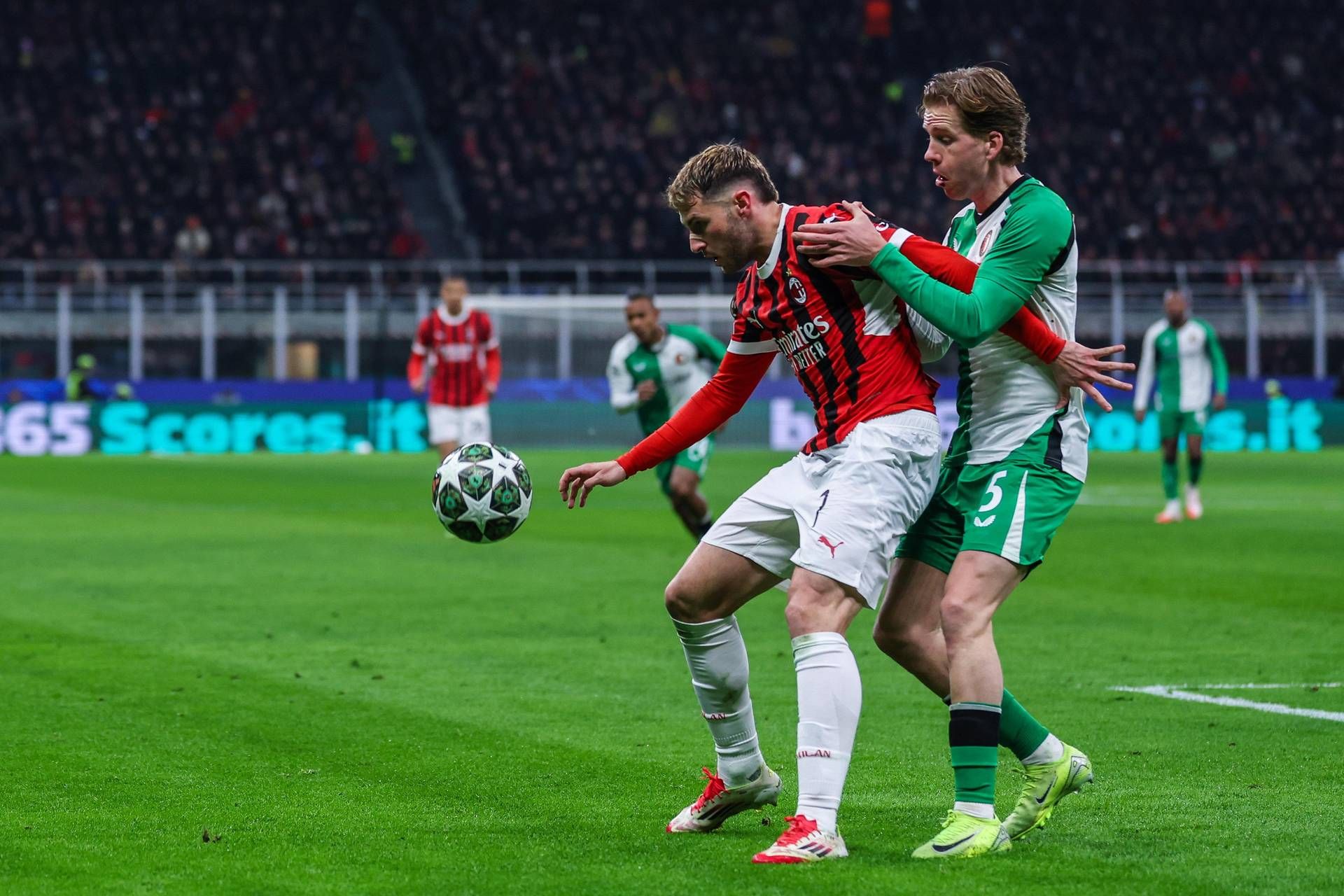 Milan-Feyenoord 1-1: non basta Gimenez, rossoneri fuori della Champions
