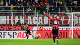 Milan-Genoa 2-0, rossoneri restano soli in vetta