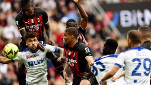 Milan-Lecce 2-0, doppietta di Leao e rossoneri ok