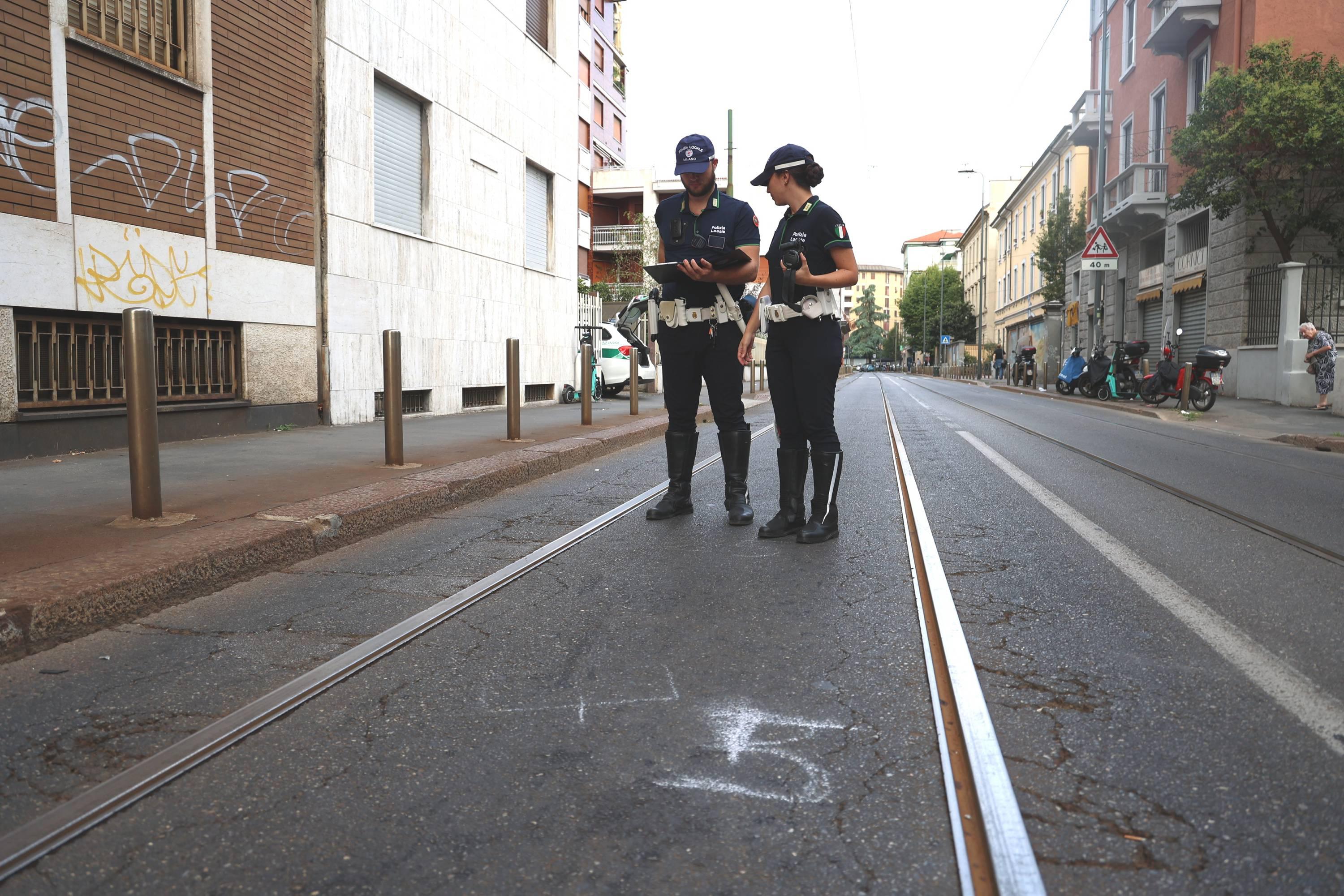 Milano, 11enne in bici travolto e ucciso da auto pirata