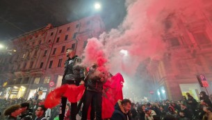 Milano, 5mila tifosi del Marocco in festa: un accoltellato