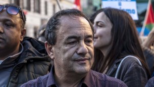 Mimmo Lucano, Cassazione conferma condanna a un anno e mezzo: no a richiesta appello bis