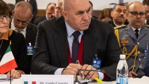 Minacce Houthi all'Italia, Difesa: "Parte di guerra ibrida"