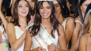 Miss Italia, il papà senatore: "Ha vinto per merito, non è mica una nomina..