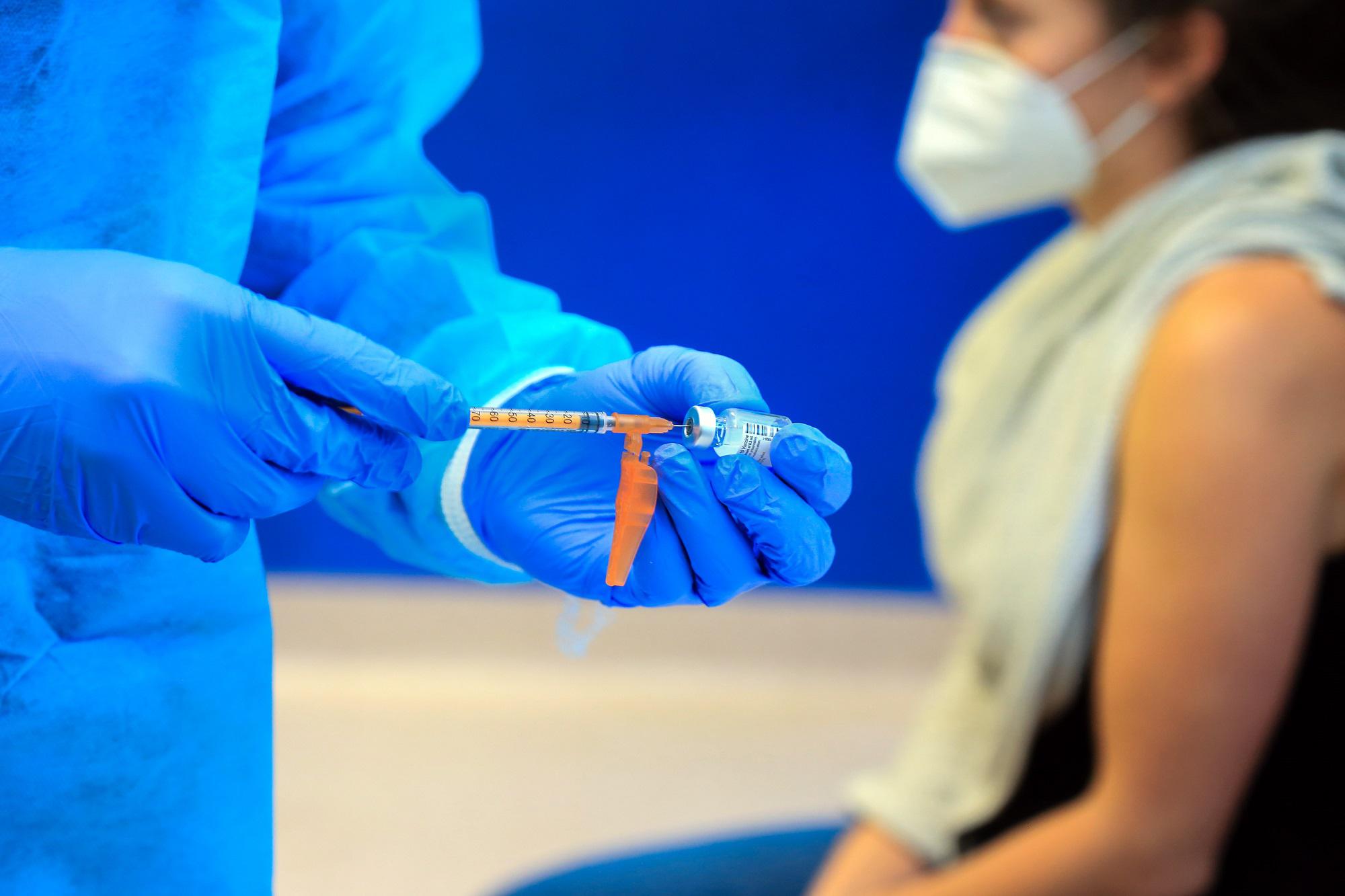 Mix vaccini Lazio, D'Amato: "Il 10% rifiuta, obbligarli è un errore"