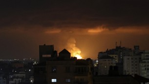 Mo, raid israeliani nella Striscia di Gaza: 12 morti