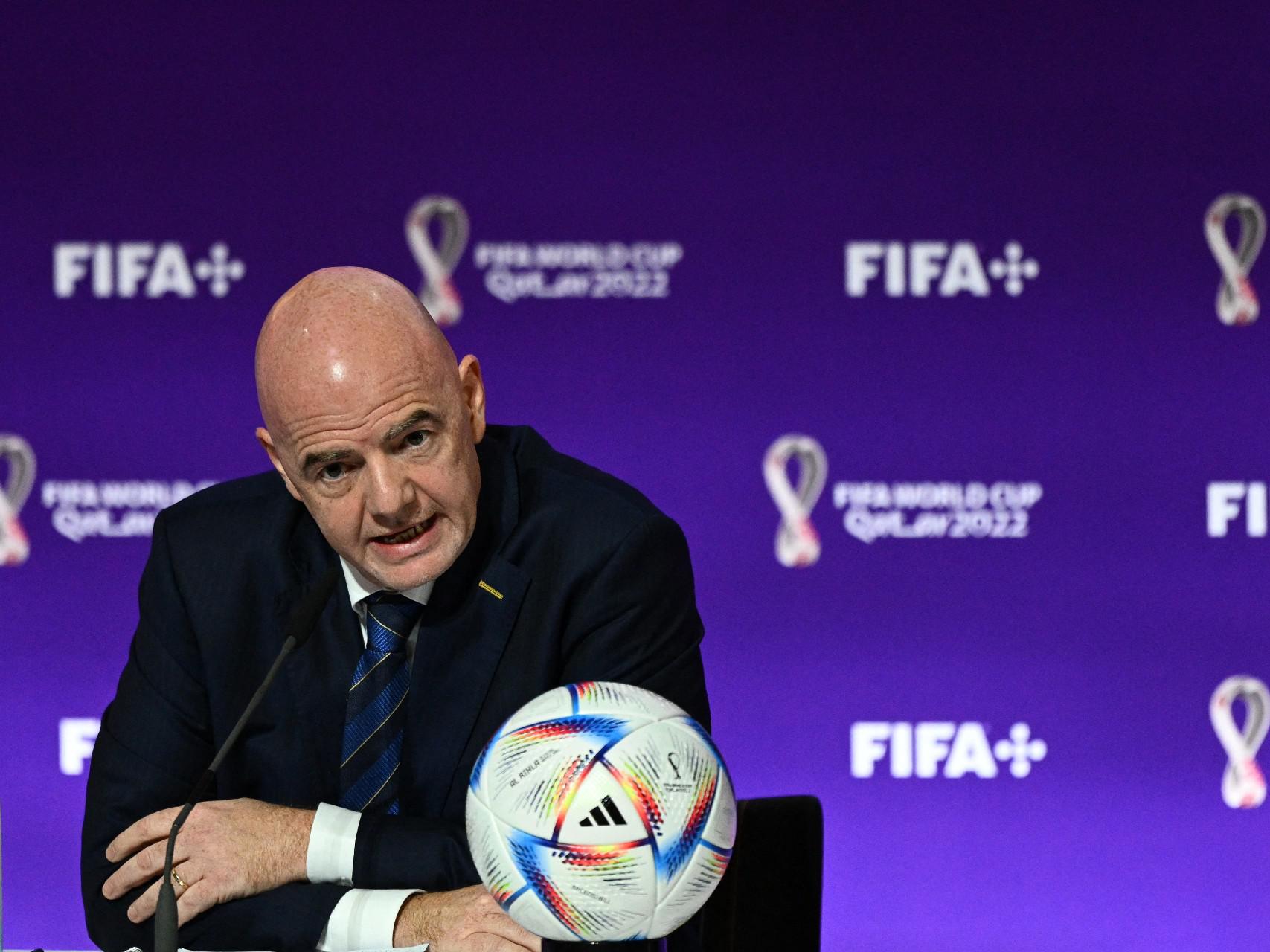 Mondiali Qatar 2022, Infantino: "Oggi mi sento arabo, gay, disabile e migrante"