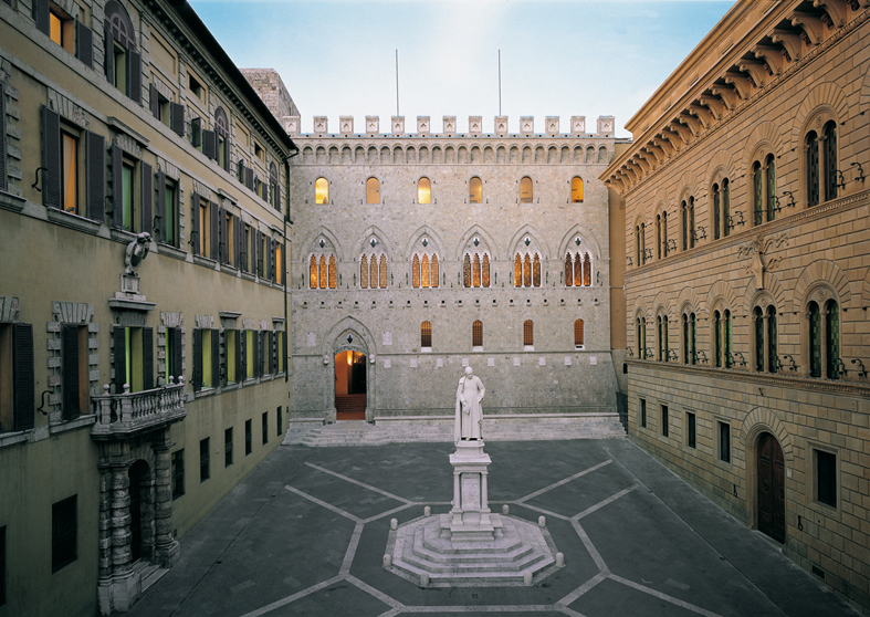 La sede centrale del Monte dei Paschi di Siena