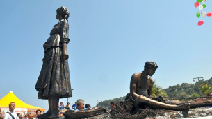 Il Monumento al Pescatore, opera dell'artista Achille Cofano