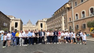 Mostra a cielo aperto in via della Conciliazione per l’infiorata delle Pro Loco