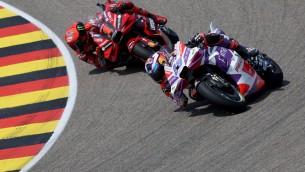MotoGp Germania 2023, Martin vince davanti a Bagnaia