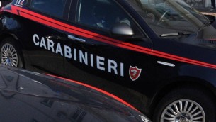 Napoli, aggredisce la ex a pugni e poi tenta di gettarla dal belvedere: arrestato