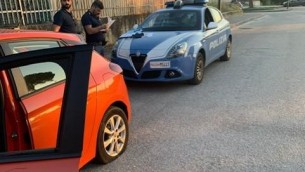 Napoli, danneggiata auto di Klaus Davi a Ponticelli