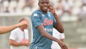Napoli in campo oggi contro l'Anaune Val di Non: il calendario delle amichevoli
