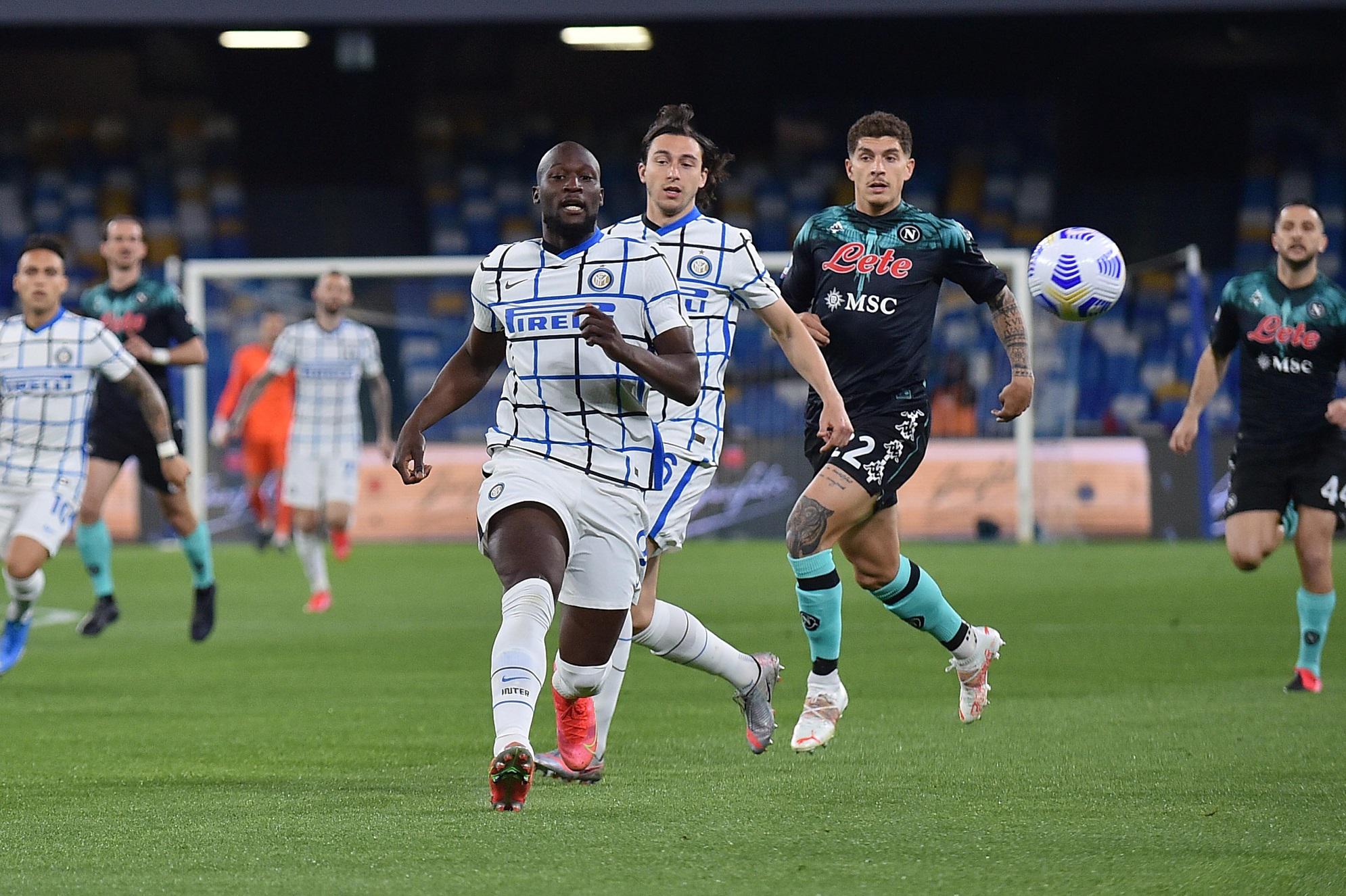 Napoli-Inter 1-1, gli azzurri frenano la corsa della capolista