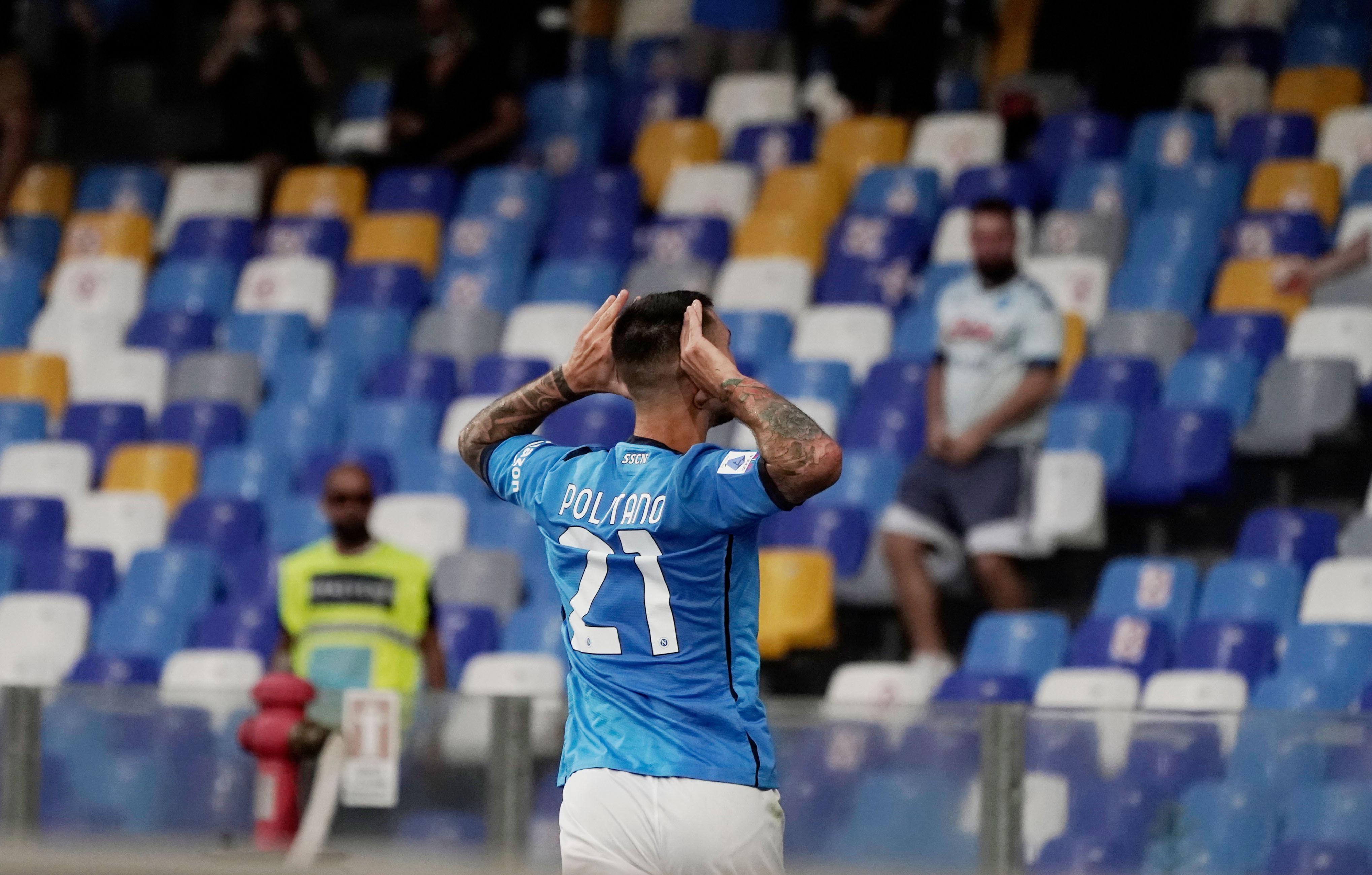 Napoli-Juventus 2-1, flop bianconero e azzurri in vetta