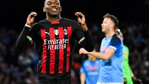 Napoli-Milan 0-4, poker rossonero e azzurri travolti