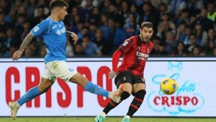 Napoli-Milan 2-2, doppietta di Giroud e rimonta azzurra