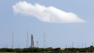 Nasa, lancio verso Luna in stand by