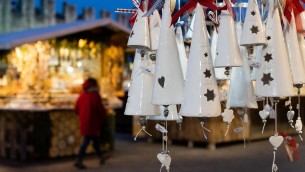 Natale 'abolito'? La politica si ribella su cambio nome