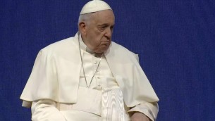 Natalità, Papa Francesco: "Affitti proibitivi, cultura nemica della famiglia"
