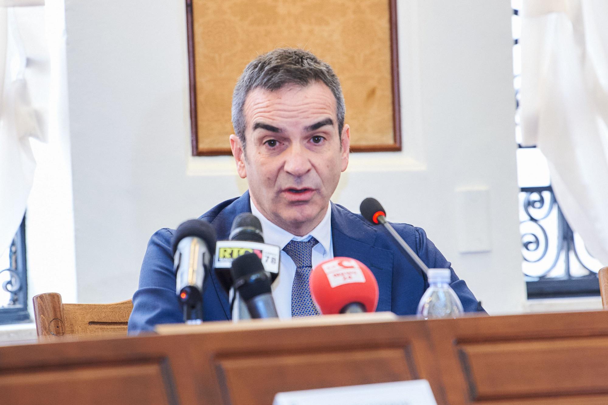 Naufragio migranti, Occhiuto: "Calabria in lutto, dov'è l'Europa?"