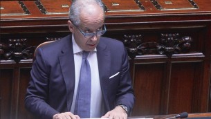 Naufragio migranti, Piantedosi: "Frontex non ha segnalato il pericolo"