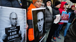 Navalny morto, poche proteste in Russia: scontri e arresti