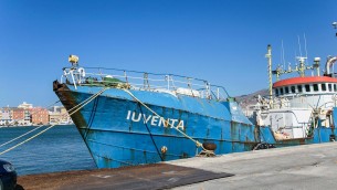 Nave Iuventa, dopo 7 anni tutti prosciolti: non c'era nessun favoreggiamento dell'immigrazione