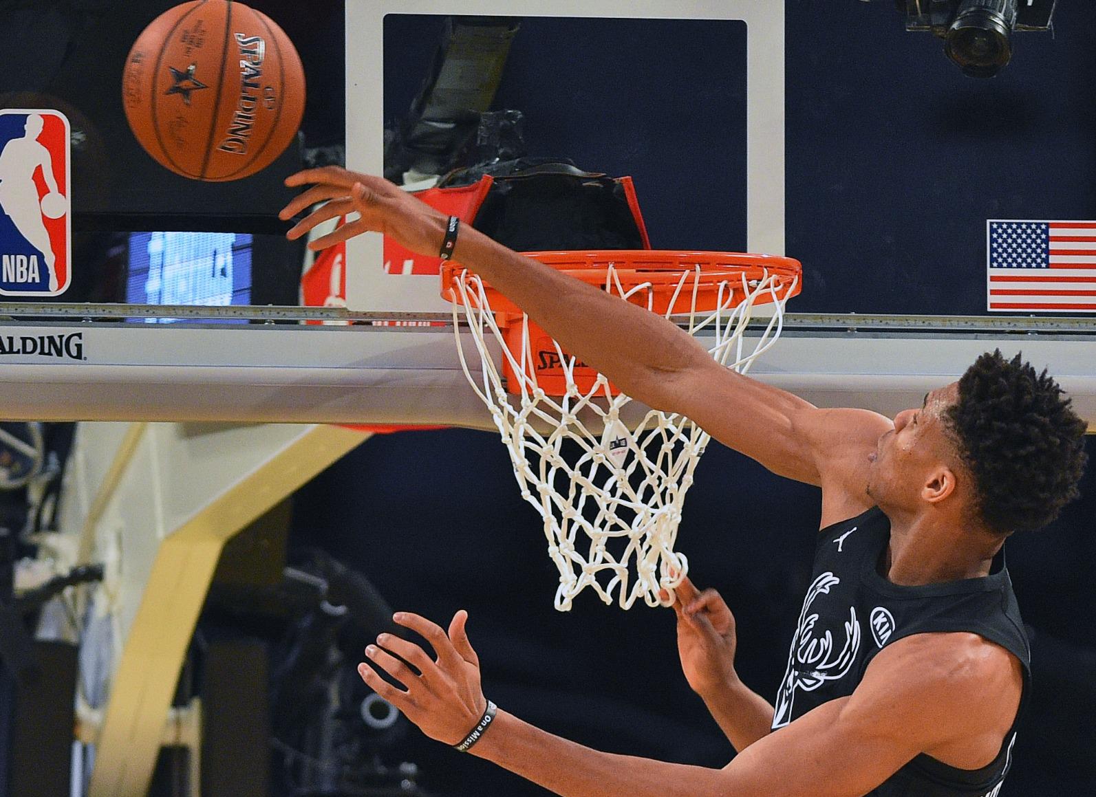 Nba, Milwaukee vince gara 5: titolo ad un passo
