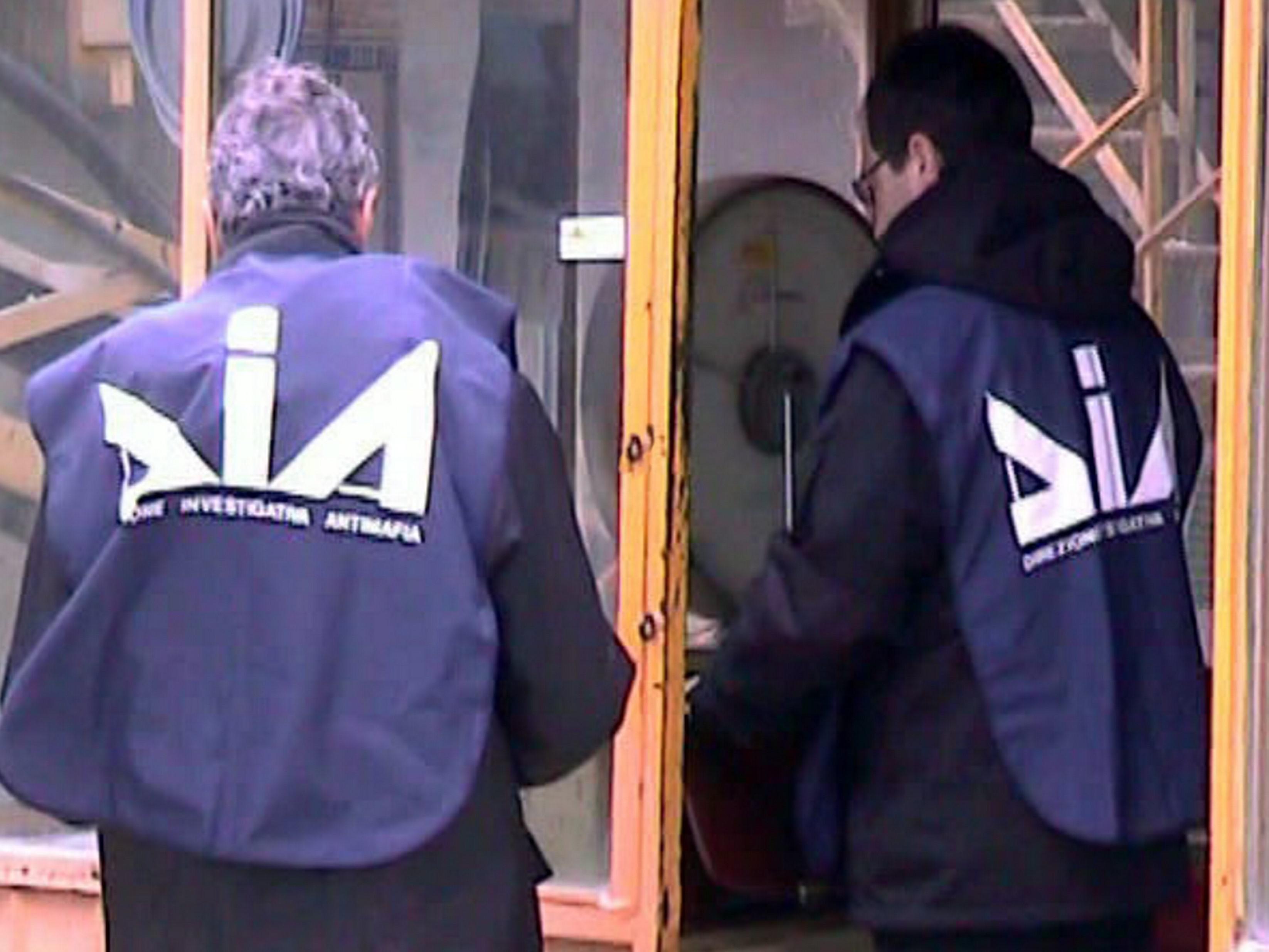 'Ndrangheta a Roma, volevano prendersi le attività produttive: 43 arresti
