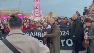 Negramaro, il concerto a sorpresa sul lungomare di Sanremo - Video