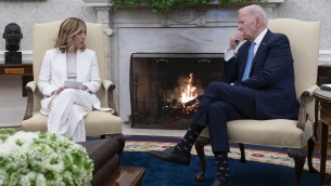 New York Times: "Biden e l'improbabile alleata Meloni, uniti per difendere Kiev"