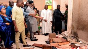 Nigeria, "100 morti nella strage in chiesa"