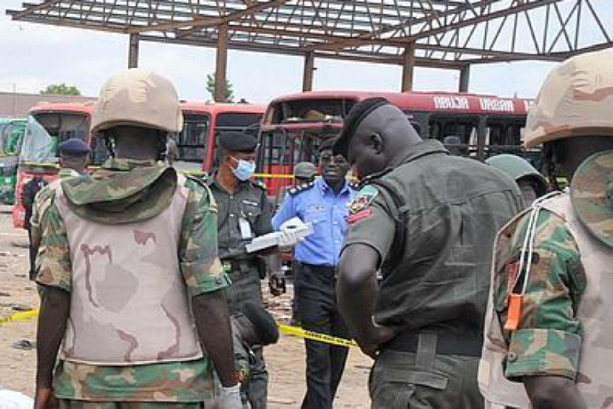 Nigeria, attacco a chiesa cattolica: decine di morti, anche bambini