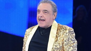 Nino Frassica denunciato e indagato dopo polemiche per suo gatto Hiro scomparso