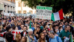 No Green pass, manifestazione Milano: 5 arresti